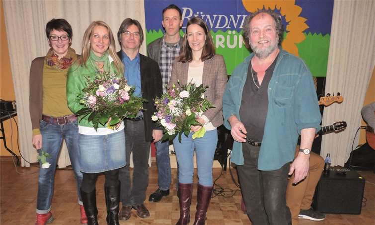 Der Vorstand der Grünen mit der Direktkandidatin des Wahlkreises 11 für die Landtagswahl, Natascha Lentes, und der Landtagsabgeordneten Anne Spiegel (v.l.): Ivette Mittler, Natascha Lentes, Konrad Böhnlein, Stephan Retterath, Anne Spiegel und Leo Heinen.FRE