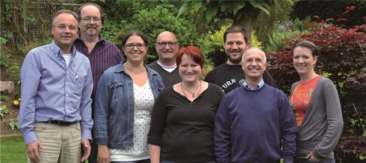 Der Vorstand der Sürscher 2014, v.l. Michael Blechschmidt (kooptiertes Mitglied); Helger Weingarten (2. Vorsitzender); Lillemor Scheid (Schriftführerin); Ludger Ockenfels (Kassenwart); Angela Haupt (1. Vorsitzende); Axel Rausch (Beisitzer); Joachim Eckermann (Beisitzer); Laura Konetzki (Pressewart). privat