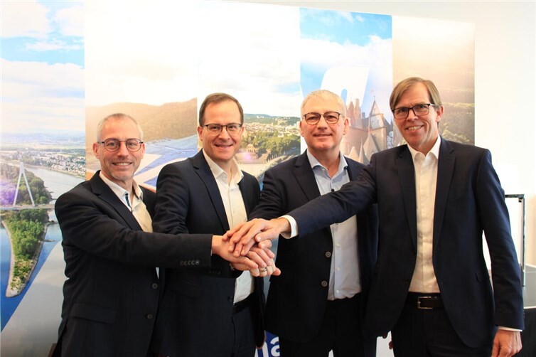 Der Vorstand der VR Bank RheinAhrEifel: (von links) Matthias Herfurth, Markus Müller (stellvertretender Vorstandsvorsitzender), Sascha Monschauer (Vorstandsvorsitzender) und Michael C. Kuch. Fotos: GS