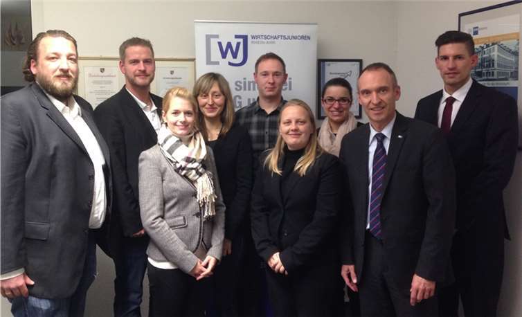 Der Vorstand der Wirtschaftsjunioren Rhein-Ahr (v.l.n.r.): Mathias Koch (Landesvorsitzender, Jens Kröger, Susanne Krupp, Valentina Schmitz, Markus Klein, Yvonne Berndt-Breuer, Corinna Schumacher, Dr. Bernd Greulich und Timo Fischer.Wirtschaftsjunioren Rhein-Ahr