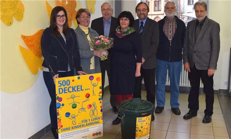 Der Vorstand des Beirates zur Teilhabe von Menschen mit Behinderungbedankte sich für das großartige Engagement der Eheleute Scheid aus Anhausen.(v.l.n.r.: Senioren- und Behindertenbeauftragte Carina Breßler, Elsmarie Scheid,Herbert Woidtke, Vorsitzende des Behindertenbeirates Petra Grabis, Hans-Werner Kaiser,Herbert Scheid, Geschäftsführer des Behindertenbeirates Michael Hirsch).Foto: privat