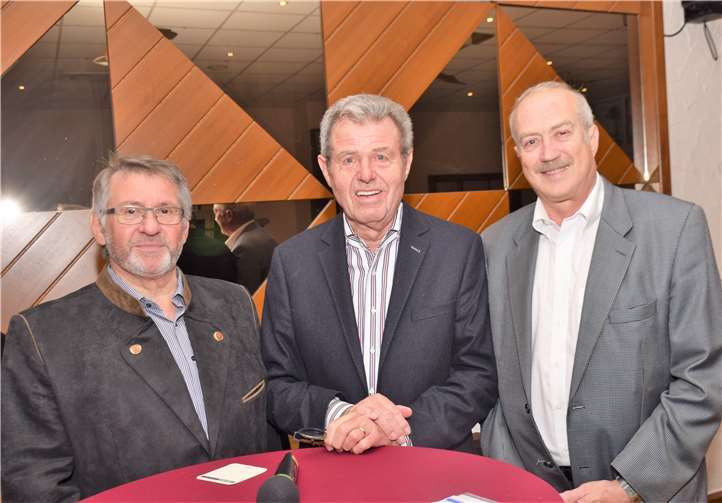 Der Vorstand des Brauchtumsvereins, Wolfgang Pickel, Karl Heinz Joisten, Heinz Gammel. Foto: EICH