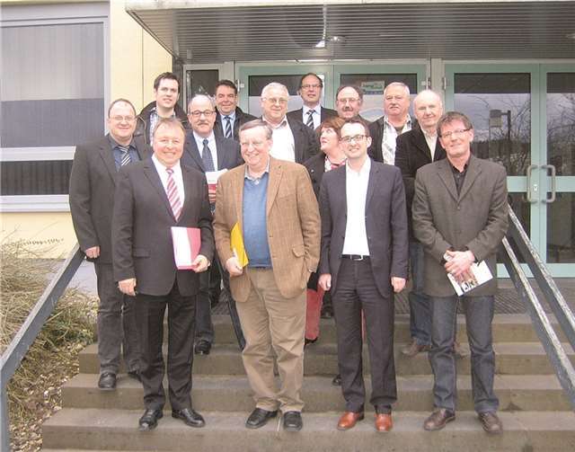 Der Vorstand des CDU-Gemeindeverband Adenau informierte sich über die Entwicklung der Realschule Plus und der Fachoberschule - mit dabei Landrat Dr. Pföhler, Schulleiter Sundheimer und Werkleiter Nisius