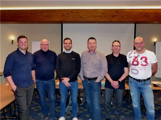 Der Vorstand des FSV: v. l. Niklas Pistono, Gerard Allard, Tobias Arens, Mauro Löschmann, Werner Nick und, Thomas Haack. Foto: Eduard Brust