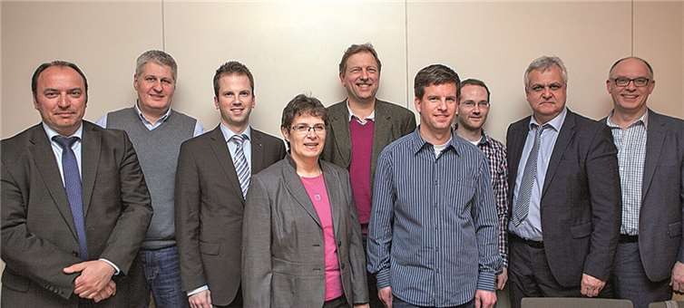 Der Vorstand des Gewerbevereins Wachtberg plant für die kommenden beiden Jahre jede Menge Aktivität (von links): Wolfgang Zimmer, Achim Assenmacher, Frank Ritter, Patricia Eberwein, Siegfried Hüllen, Christoph Ulrich, Dennis Schmitz, Vorsitzender Michael Geppert und Kai Birkner.JOST