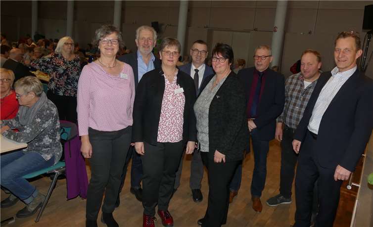 Der Vorstand des Landfrauenkreisverbandes Mayen-Koblenz konnte zum 67. Landfrauentag auch zahlreiche Ehrengäste begrüßen. Fotos: -TE-