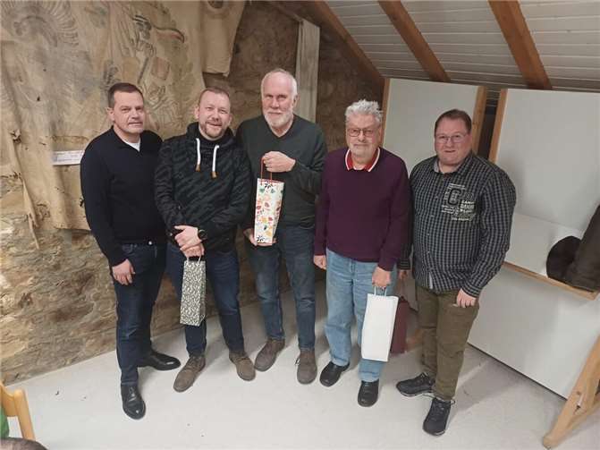 Der Vorstand des MGV.  Foto: Rolf Weiß