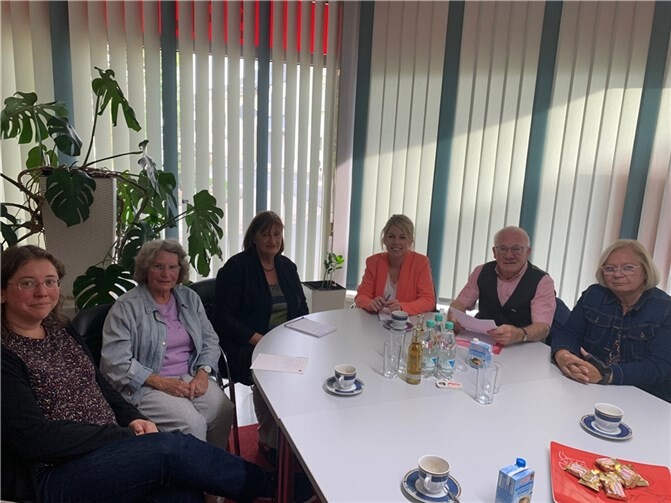 Der Vorstand des Seniorenbeirates Neuwied und die heimische Landtagsabgeordnete haben sich zum offenen und intensiven Austausch getroffen.  Foto: Büro Horstmann