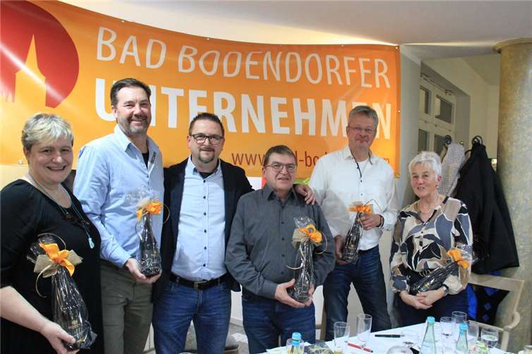 Der Vorstand des Unternehmervereins Bad Bodendorf: (von links) Sabine Hürter, Fabian Wolfarth, Guido Lenzen, Karl Hanenberg, Frank Schmidt und Hella Hoffmann.  Foto: GS