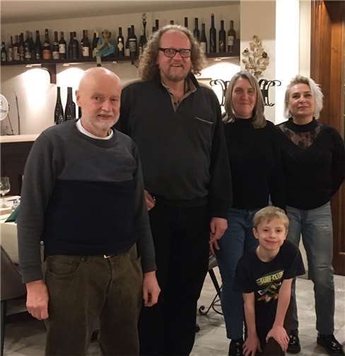 Der Vorstand des Vereins „Ahrbrücke e.V.“ mit Rechnungsprüfern Erhard Jussen, Karl-Peter Gerigk, Ulrike Hoffmann und Evigenia Albrecht (v.l.n.r.).  Foto: privat