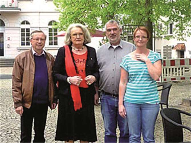 Der Vorstand des Vereins „Lebendiger Marktplatz Remagen e.V.“ bietet den Besuchern ein abwechslungsreiches Programm.Privat