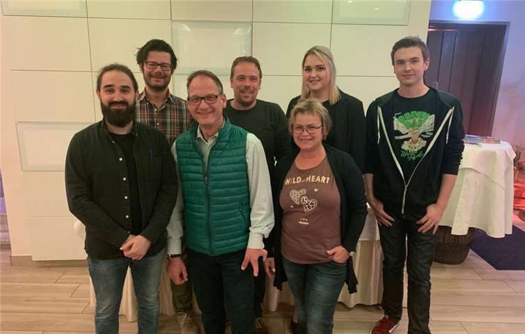 Der Vorstand (erste reihe von links: Andreas Engel; Michael Stüber; Claudia Wagner. zweite reihe von links : Oliver Meier-Ronfeld; Andreas Faust; Leonie Pütz; Carsten Buhr.)Fotos: privat