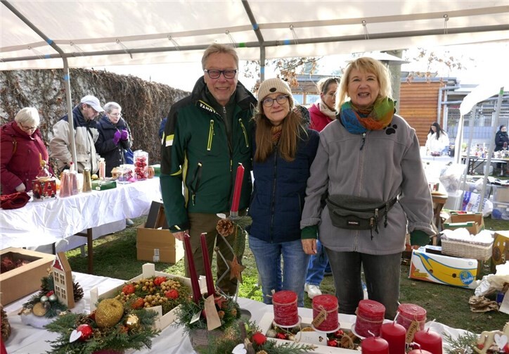 Der Vorstand in Aktion: Reiner Schäfer, Claudia Machwirth, Liane Hoffmann. Fotos: privat