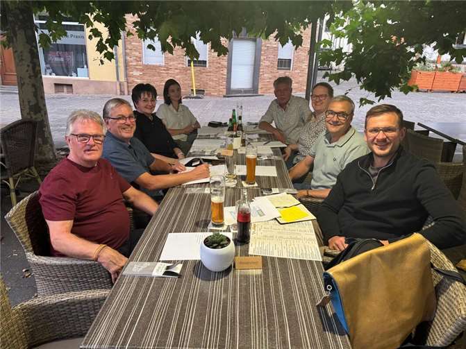 Der Vorstand trifft sich monatlich in wechselnden Mitgliedsbetrieben, um Maßnahmen und Projekte zu besprechen und gemeinsam die Zukunft Bendorfs aktiv mitzugestalten.  Foto: privat