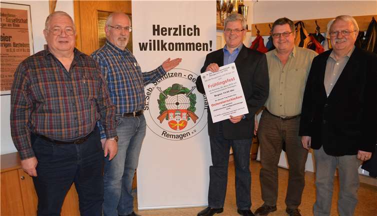 Der Vorstand: (v.l.) Kurt Ockenfels, Heinz-Peter Marhöfer, Wolfgang Strang, Heini Scheil und Bernd Schunk. AB