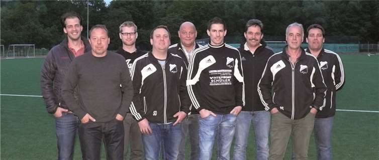 Der Vorstand (v.l.):Marco Kriechel, Thomas Harrichhausen, Christian Kalt, Stefan Dewald, Christian Müller, Timo Fischer, Rolf Schmitt, Peter Schäfer, Hans-Georg Dewald.privat