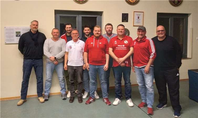 Der Vorstand v.li. Beisitzer Markus Riegel, Schriftführer Ingo Harth, Beisitzer Cristian Torres-Stuch, 2. Vorsitzender Thomas Siebert, Beisitzer Fernando Bonn, Beisitzer Nicky Jakubaschk, Schatzmeister Andreas Peters, 1. Vorsitzender Lothar Bonn, Geschäftsführer Jürgen Kochems, Beisitzer Stefan Heck. Fotos: privat