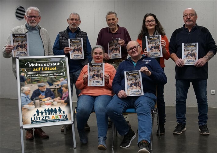 Der Vorstand von LützelAktiv e.V. - stehend v.l. Werner Weber, Franz-Josef Sawade, Jürgen Lutz, Marcia Fiedler, Klaus Götz; sitzend v.l. Renate Weber, Kurt Vogel. Foto: Lion Krejsa