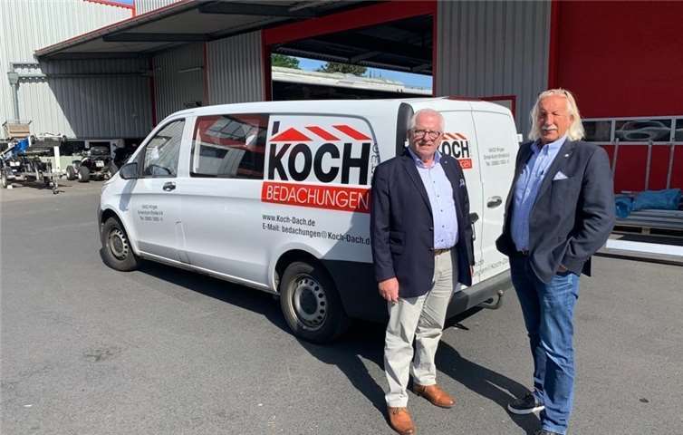 Der Vorstandsvorsitzende, Honorargeneralkonsul Dieter Härthe, zusammen mit Klaus Koch.Foto: KOCH HOLDING KG