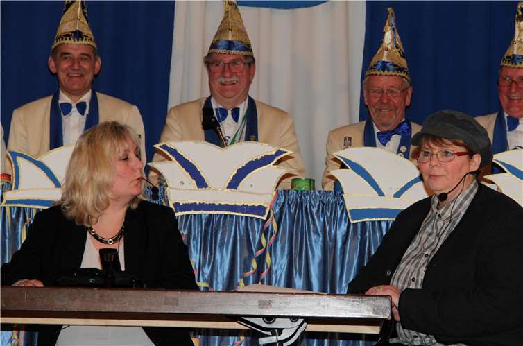 Der Vortrag von Tanja Nikolay (links) und Jutta Kulmus war sehr gelungen.