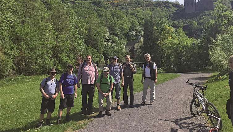 Der Wandertrupp genoss den idyllischen Pfad. privat