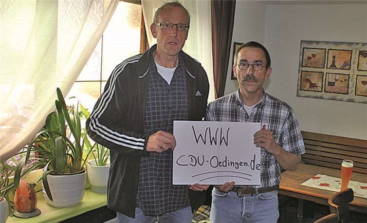 Der Web-Master, Reiner Schulz sowie der Vorsitzende, Olaf Wulf erläuterten die entstandene Homepage der Oedinger CDU.privat