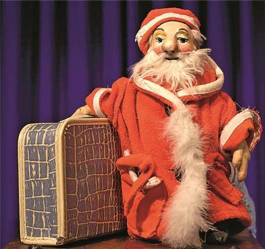 Der Weihnachtsmann möchte in Urlaub gehen.Privat