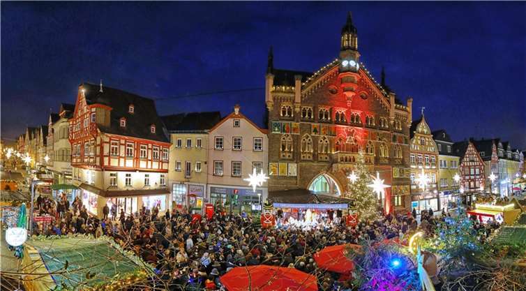 Der Weihnachtszauber in Montabaur lädt vom 1. bis 23. Dezember zum Besuch.  Foto: Nitz Fotografie