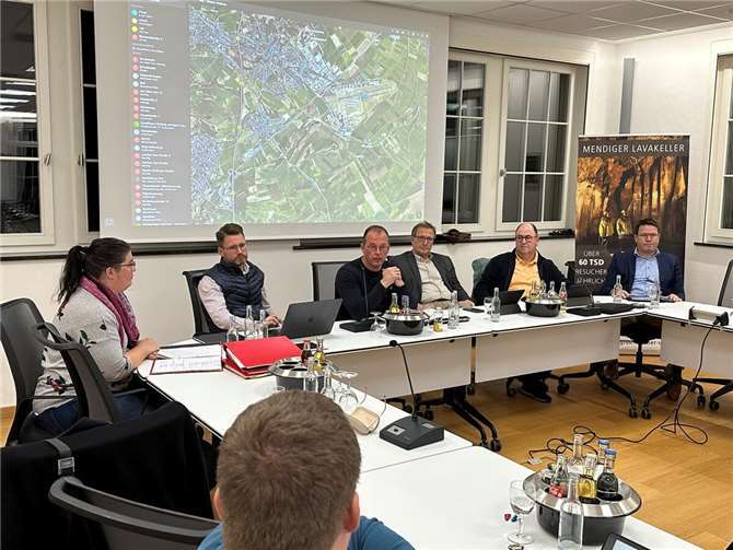 Der Werkausschuss der VG Mendig beschäftigte sich in seiner jüngsten Sitzung unter anderem mit den Wirtschaftsplänen der Bereiche Wasser und Abwasser.  Foto: Stefan Pauly/VG-Verwaltung Mendig