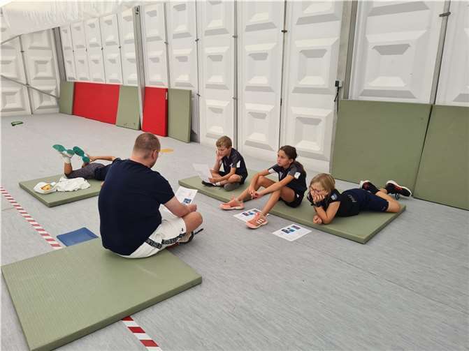 Der Workshop diente der Vorbereitung auf schwierige Situationen auf dem Tennisplatz und abseits der roten Asche.  Foto: privat