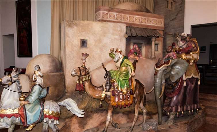 Der Zug der drei Könige in der Krippendarstellung der Pfarrkirche St. Johannes Nepomuk in Hadamar.Karl Rudolf Goergen