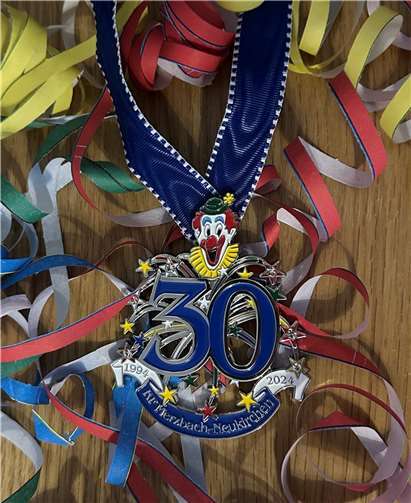 Der aktuelle Session-Orden der Karnevalsfreunde Merzbach Neukirchen 1994 e.V.. Foto: privat