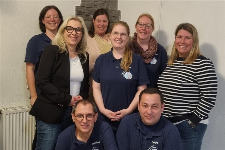 Der aktuelle Vorstand des Fördervereines mitder neuen Schulleiterin Tanja Kock (2. v. l.)