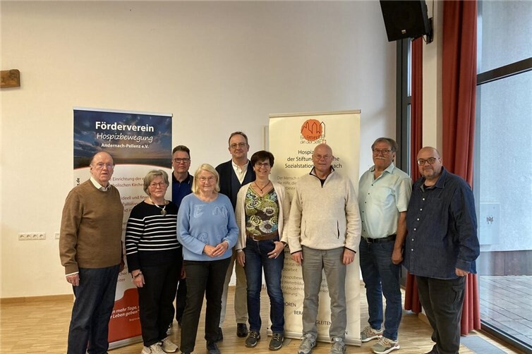 Der aktuelle Vorstand des Fördervereins Hospizbewegung