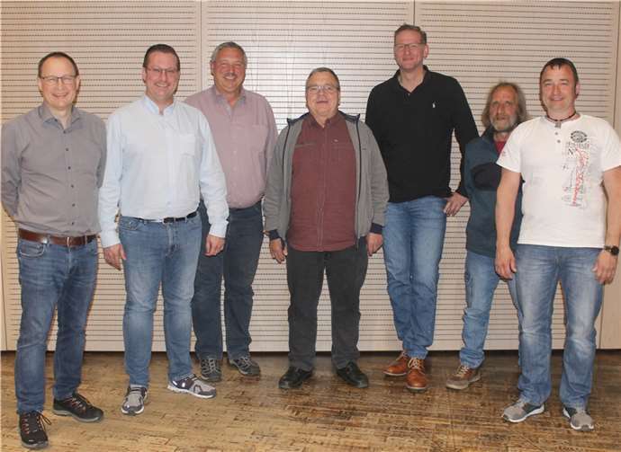 Der aktuelle Vorstand des Junggesellenverein Ober-Polch 1842 e.V., v.l.n.r. vorne Walter Weber, Gino Gilles, Berthold Groß, Heinz Junker, Markus Dams, Yogi (Hans-Jürgen) Schlich und Ralf Gail (es fehlt Peter Gimmnich). Foto: privat
