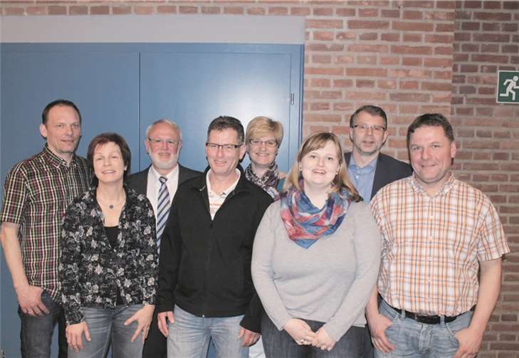 Der aktuelle Vorstand des St. Josephs Bürgervereins Rheinbreitbach (v. l.): Peter Riznar, Simone Becker, Diakon Winfried Reers, Frank Scheika, Stefanie Lahr, Katja Nagel, Peter Lahr und Uwe Schwippert. privat