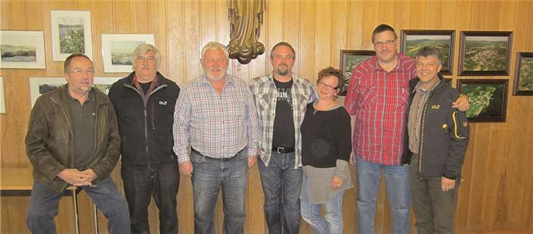 Der aktuelle Vorstand: v.l. Ernst Salz, Eddi Schwarz, Hans-Peter Schneider, Patrick Wehrmeijer, Anja Wehrmeijer, Wolfgang Klöckner und Michael Mainka.privat