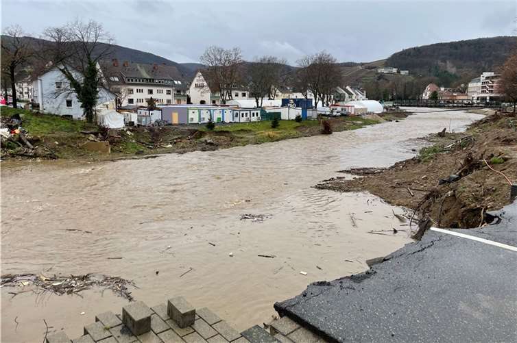 Der aktuelle Wasserstand der Ahr in Bad Neuenahr-Ahrweiler. Foto: ROB