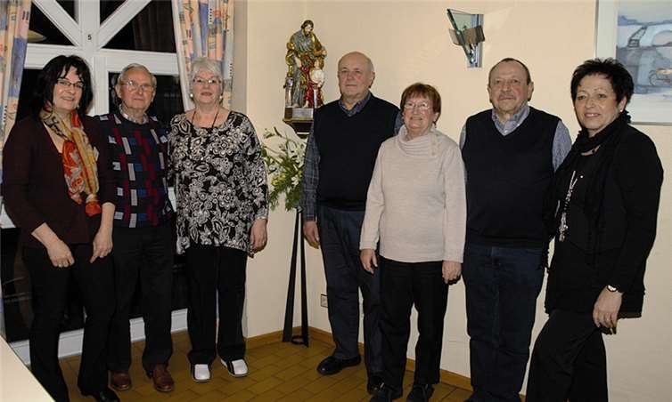 Der alte und neue Vorstand v. l.: Rita Berens, Fritz Berens, Roswitha Berg; Herbert Hansen, Waltraud Backes, Manfred Nowak, Renate Nowak.privat