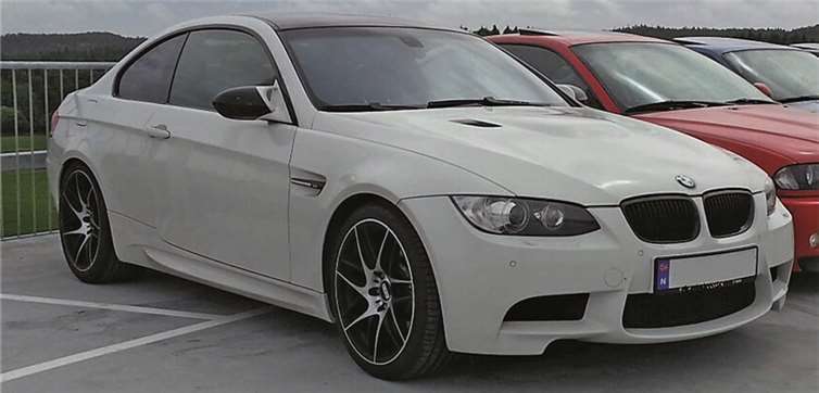 Der am Dahlienweg in Bad Neuenahr-Ahrweiler entwendete norwegische Pkw (BMW 3er-Coupe).Privat