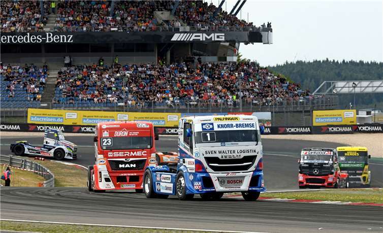 Der amtierende Europameister Jochen Hahn (Startnummer 1) konnte zwei der vier Rennen für sich entscheiden. Fotos: BURG