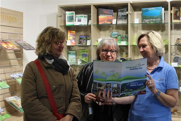 Der ansprechende Gastgeberkatalog der Ferienregion Laacher See ist passend zum Saisonstart erschienen und findet schon jetzt großen Anklang.  Zweckverband Ferienregion Laacher See