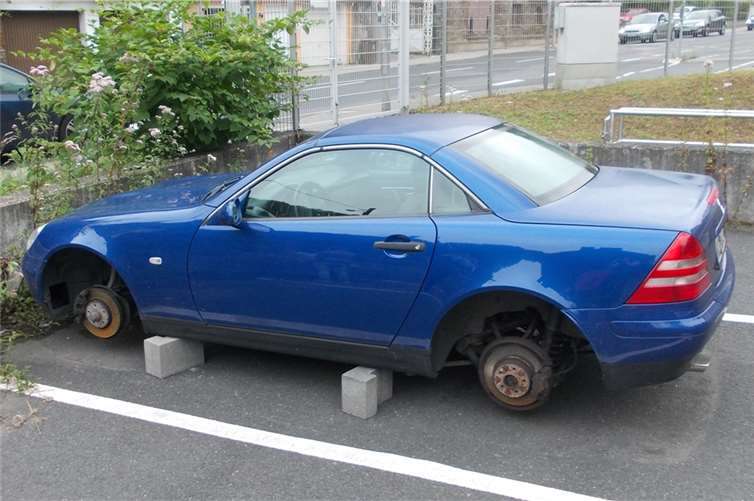 Der aufgebockte Daimler SLK.privat