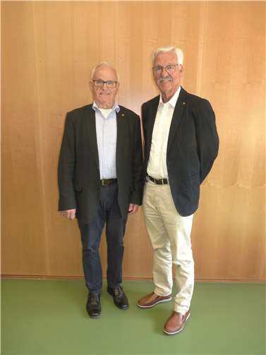 Der ausgeschiedene Vorsitzende Theo Winkel (li.) und Schriftführer Klaus Montermann legten ihre Ämter nieder.