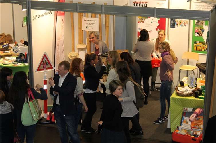 Der außerschulische Standort Linkenbach präsentierte sich mit einem eigenen Stand auf der didacta. privat