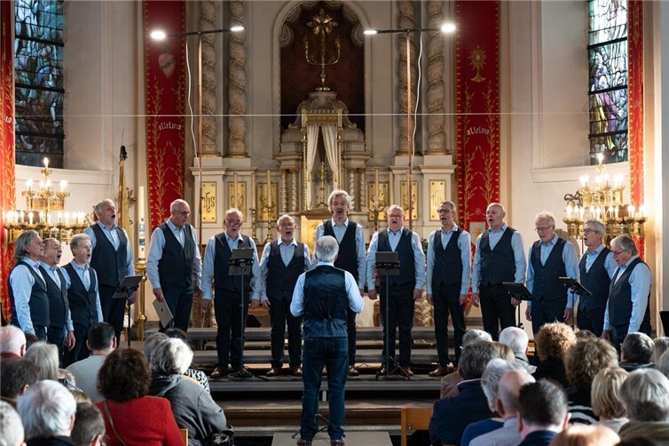 Der belgische Männerchor „Het Volgende Punt“ gastiert am 17. Juni in der Ehemaligen Synagoge Ahrweiler mit einem abwechslungsreichen Programm aus irischen Volksliedern und zeitgenössischer Chormusik.