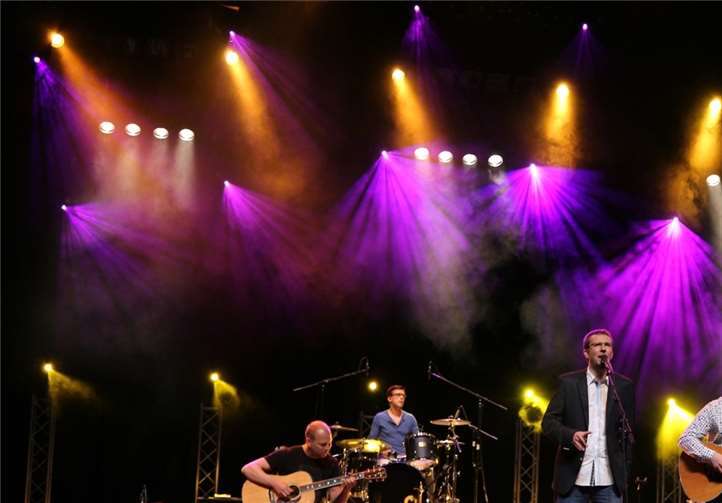 Der beliebte Festungs-Kultur Ausflug vom röhrig-forum führt in diesem Jahr zum Gratis-Konzert mit der bekannten „Simon & Garfunkel-Band. privat