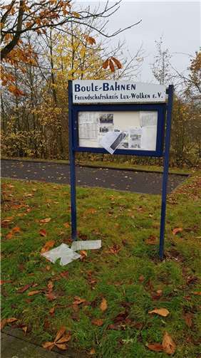 Der beschädigte Vereins-Schaukasten. Quelle: Ortsgemeinde Wolken