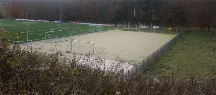 Der bestehende Platz soll um jeweils zehn Meter in Breite und Länge erweitert werden. privat