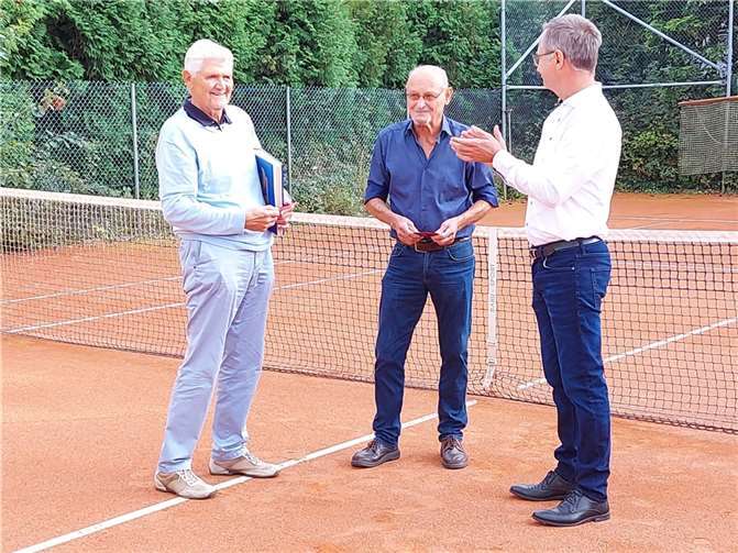 Der bisherige Vorstand des TC Mendig wurde für sein langjähriges Engagement geehrt. Foto: privat
